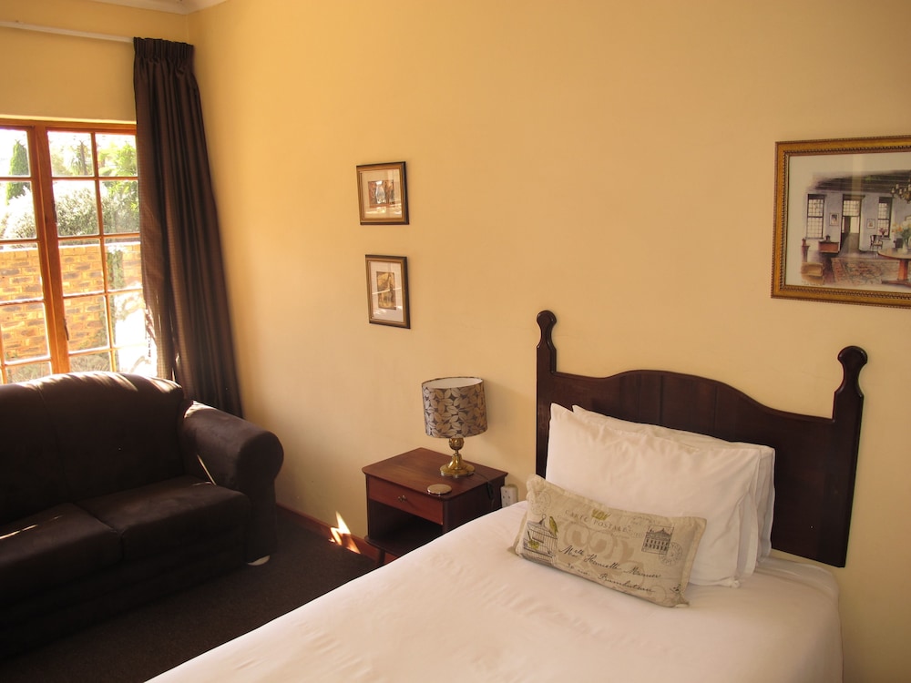 Aero Guest Lodge 30/68