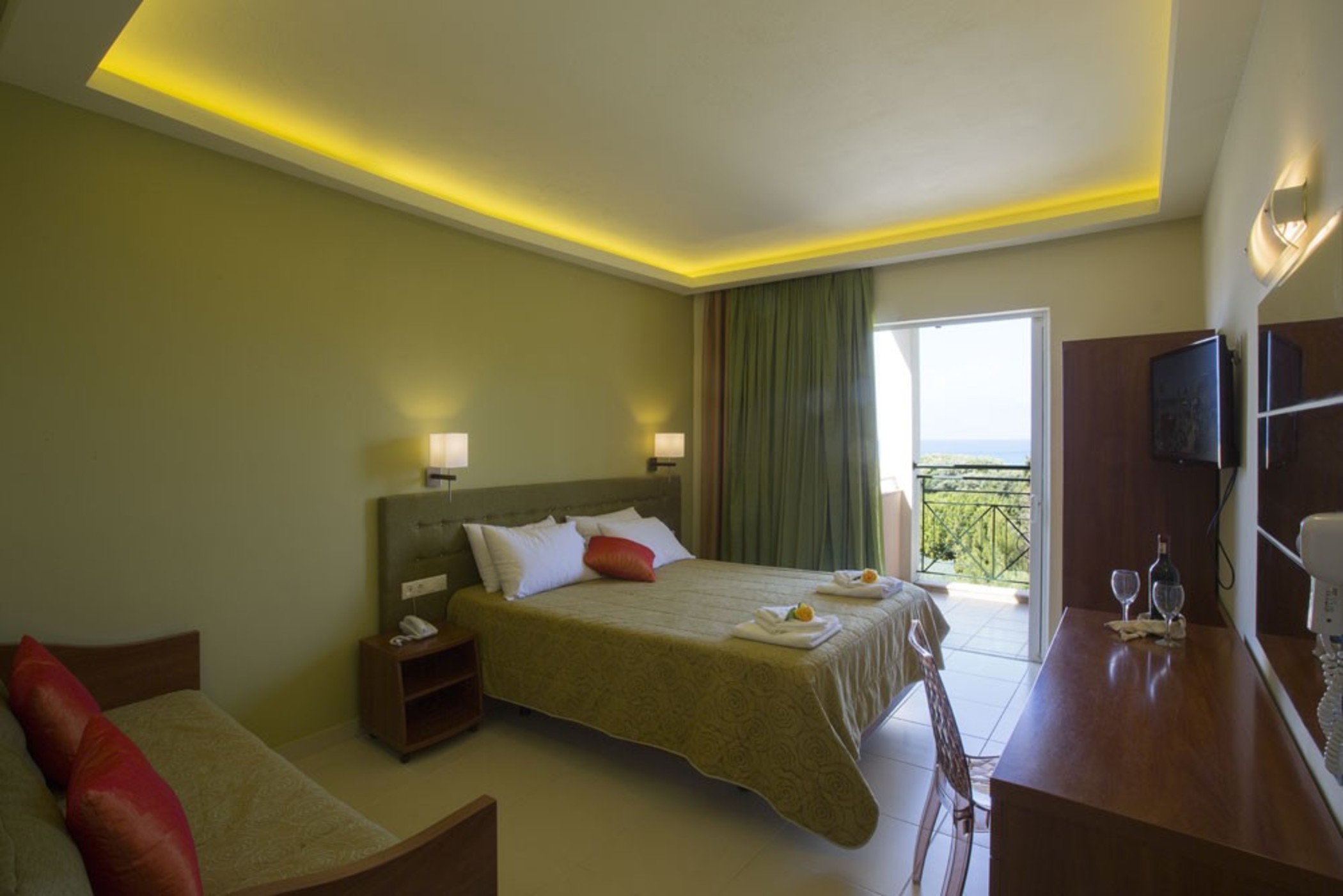 TWIN/DOUBLE ROOM SUPERIOR