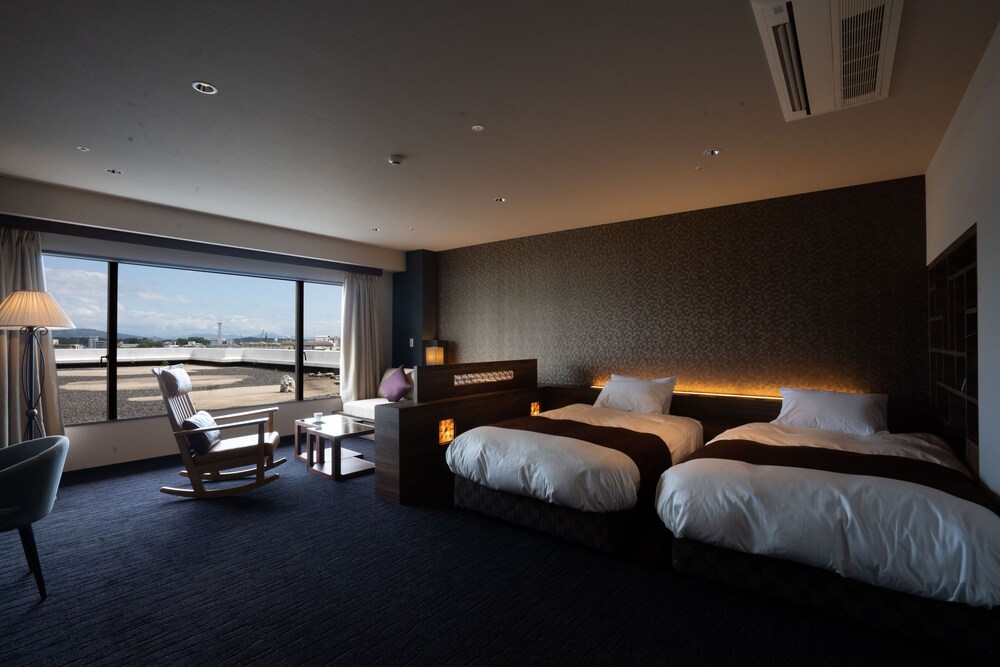 TSUKASA ROYAL HOTEL 14/72