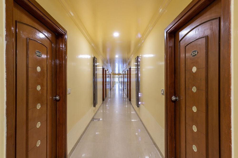Capital O 891 Hotel Kadamb Inn 52/61