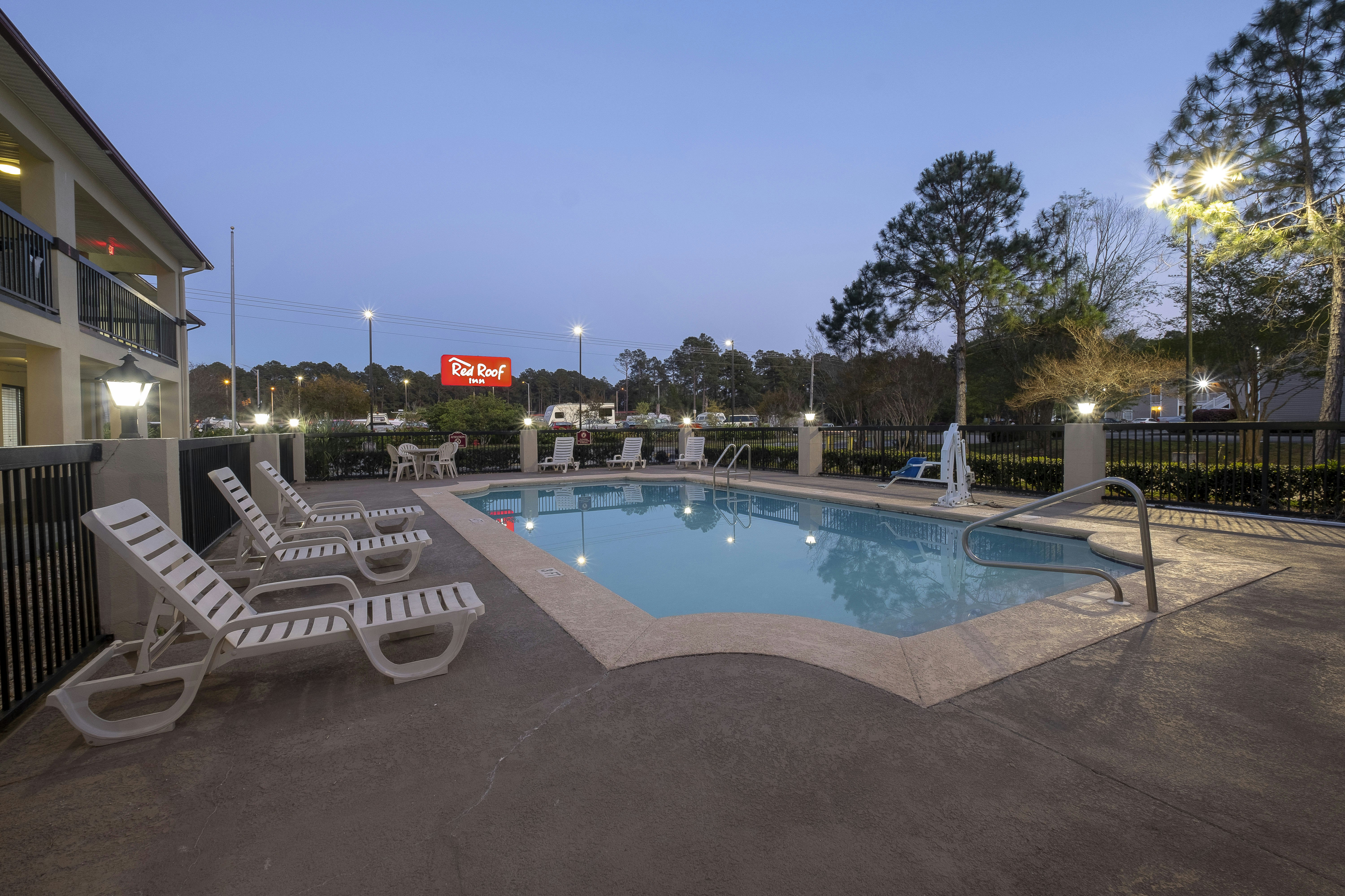 Red Roof Inn Gulf Shores 25/26
