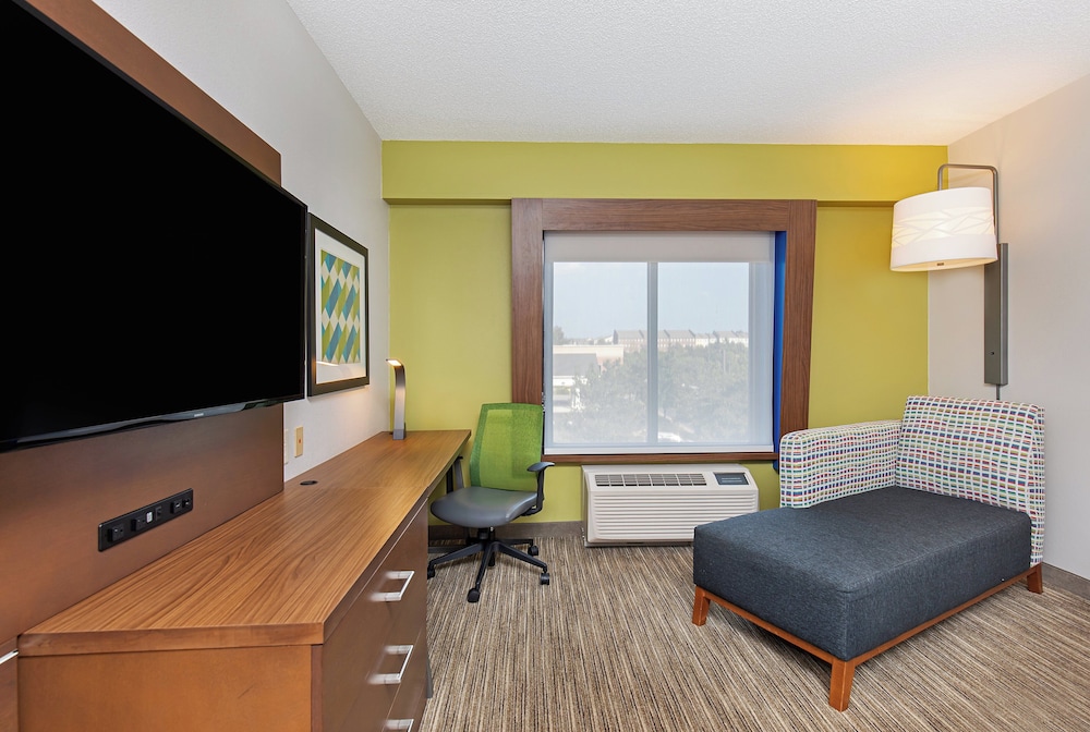 Holiday Inn Express Hotel and Suites Mt. Juliet-Nashville Area 47/70