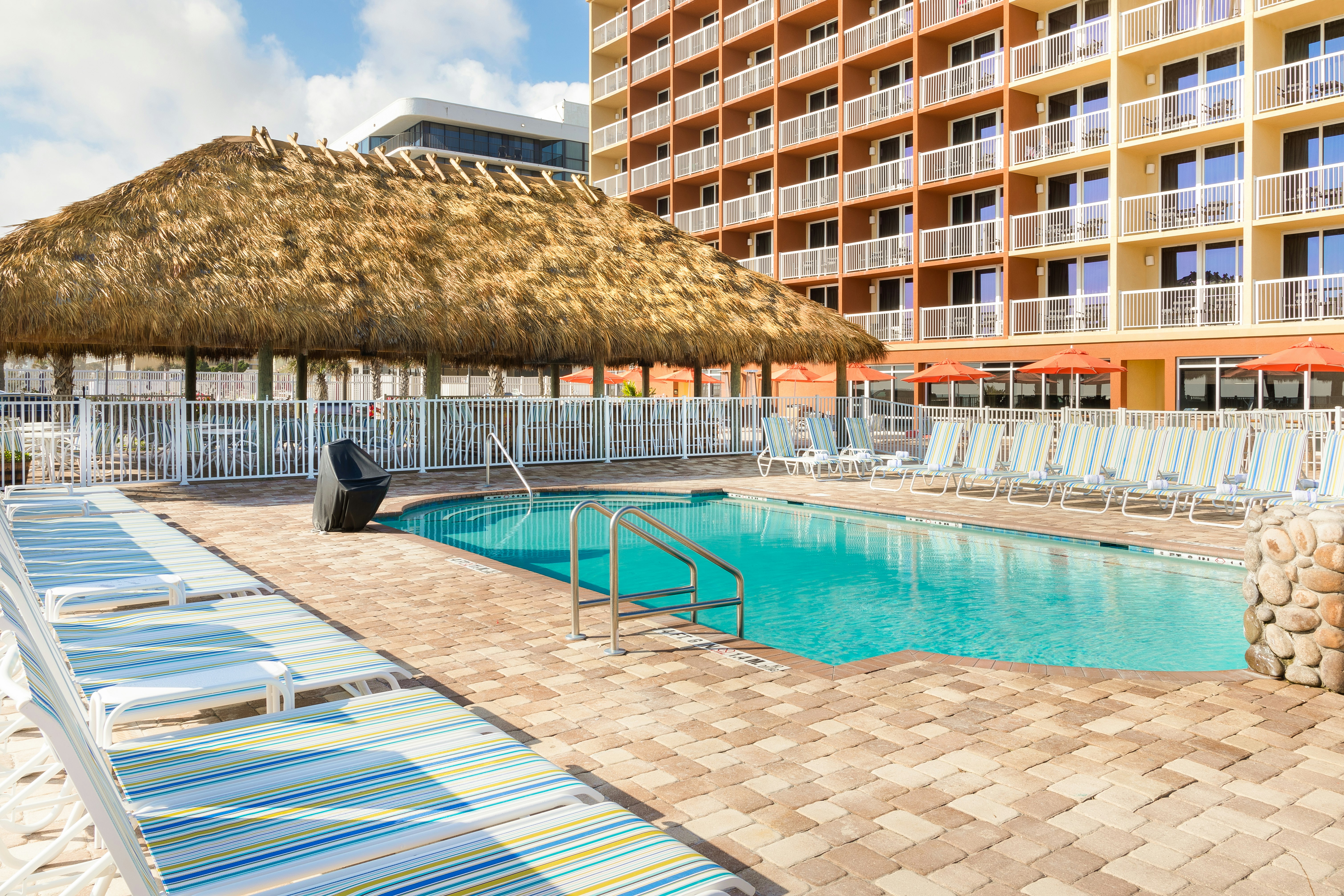 Hampton Inn Daytona Beach Beachfront 56/56