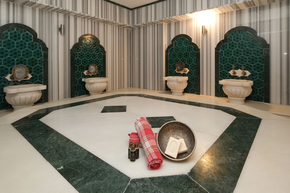 Les Lion Luxury hotel & spa 24/50