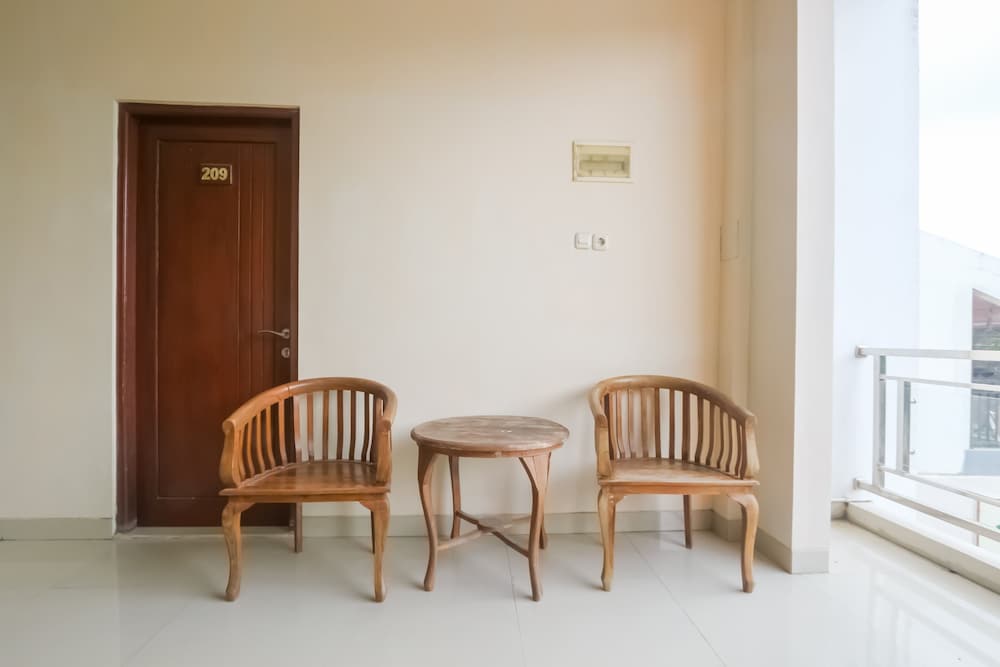 OYO 90193 D'waru Homestay Syariah 19/23
