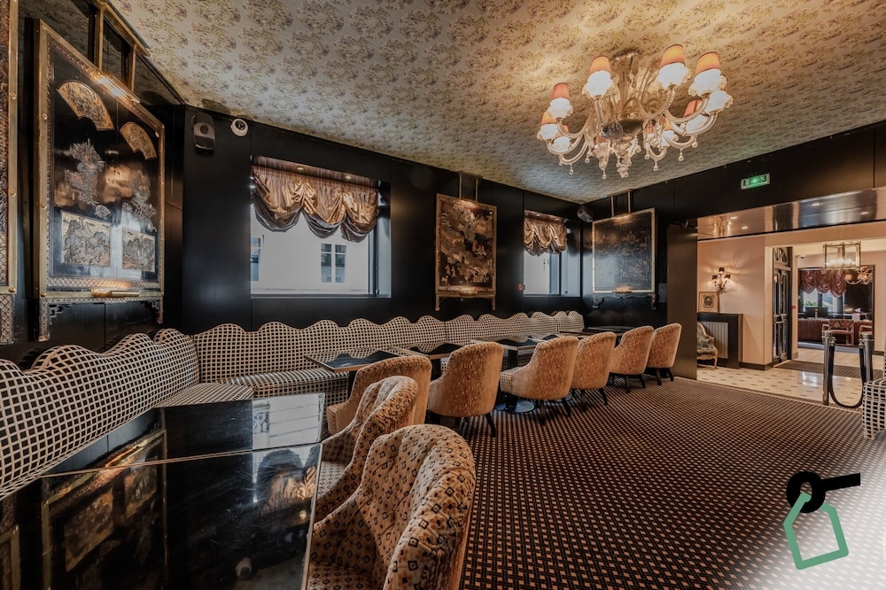 Hotiday Room Collection - Paris Arc de Triomphe 40/50