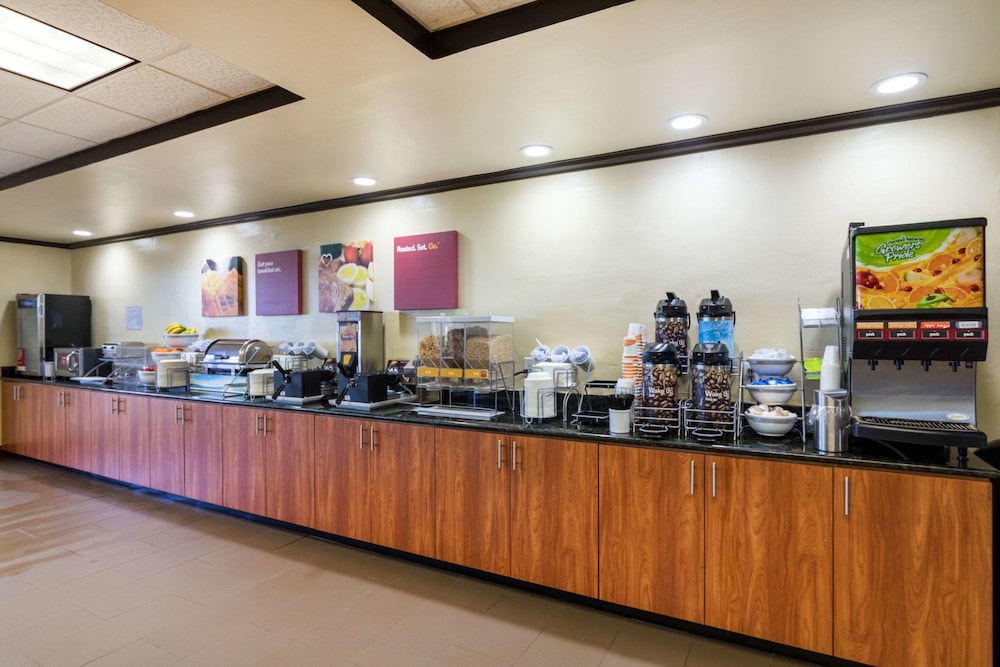 Comfort Suites Austin Airport 33/40