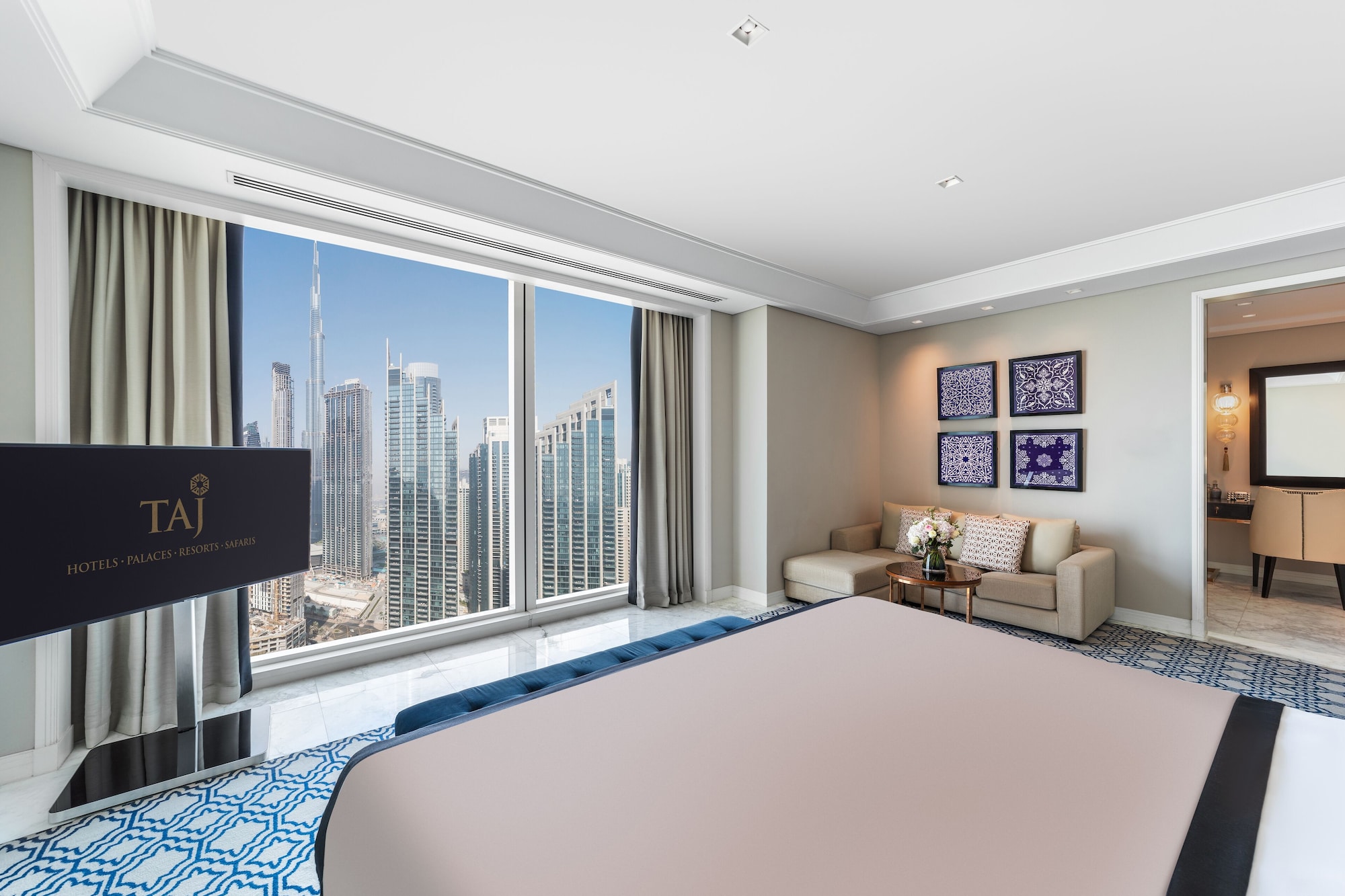 Grand, Suite, King Bed, Burj View