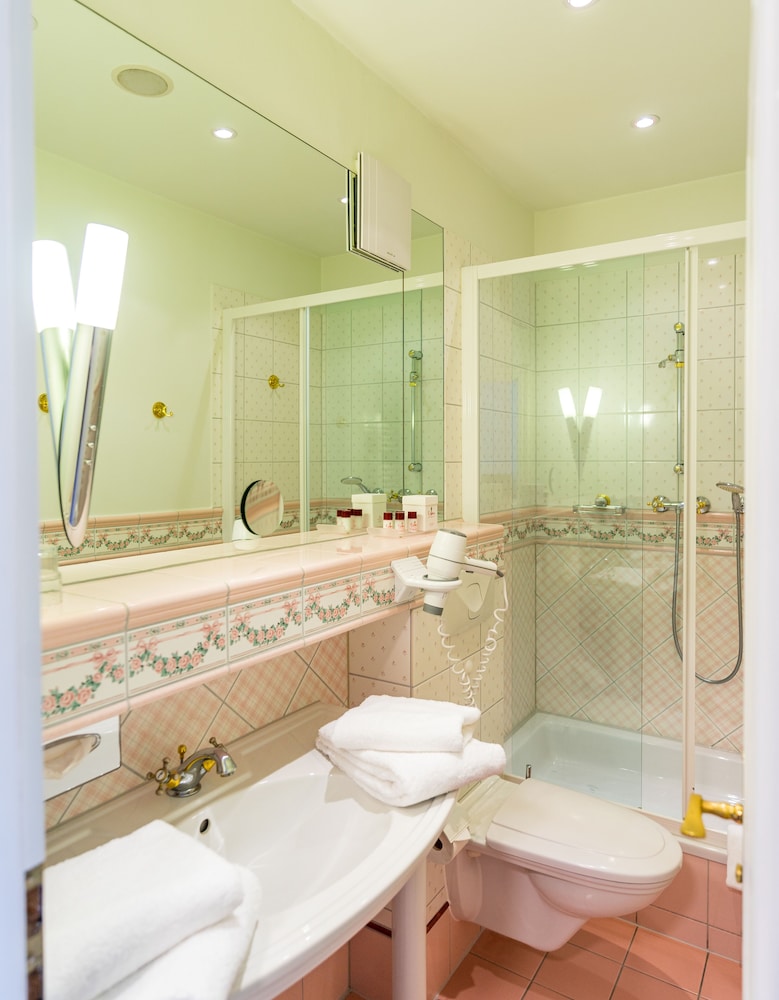 Hotel Schlosspalais Wernigerode 46/50