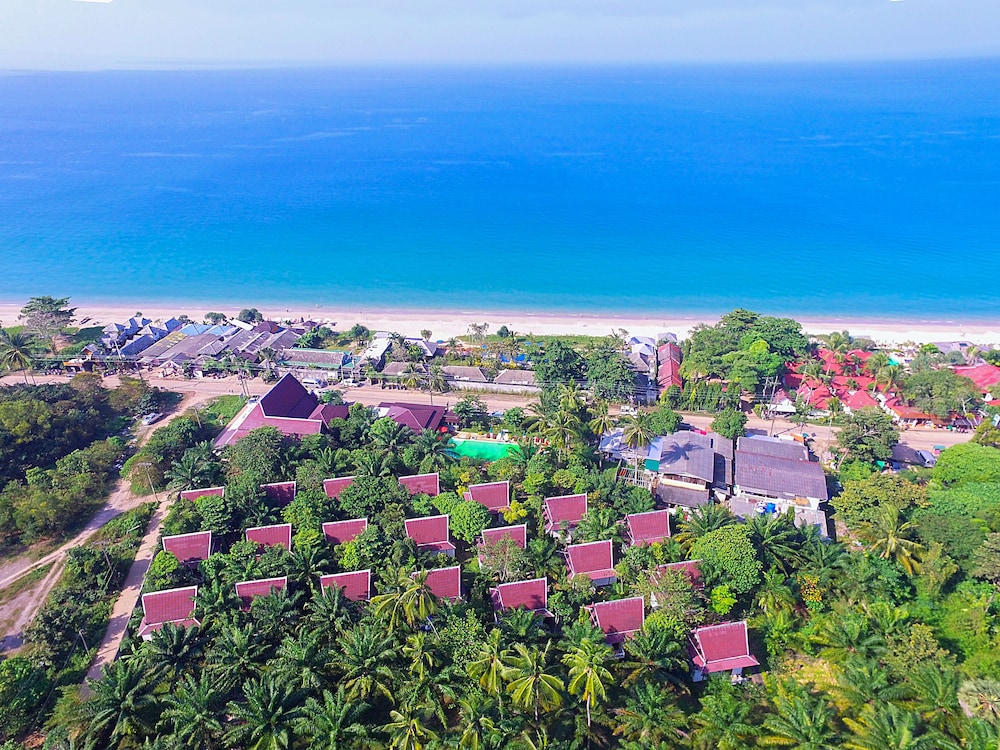 Lanta Klong Nin Beach Resort in KOH LANTA