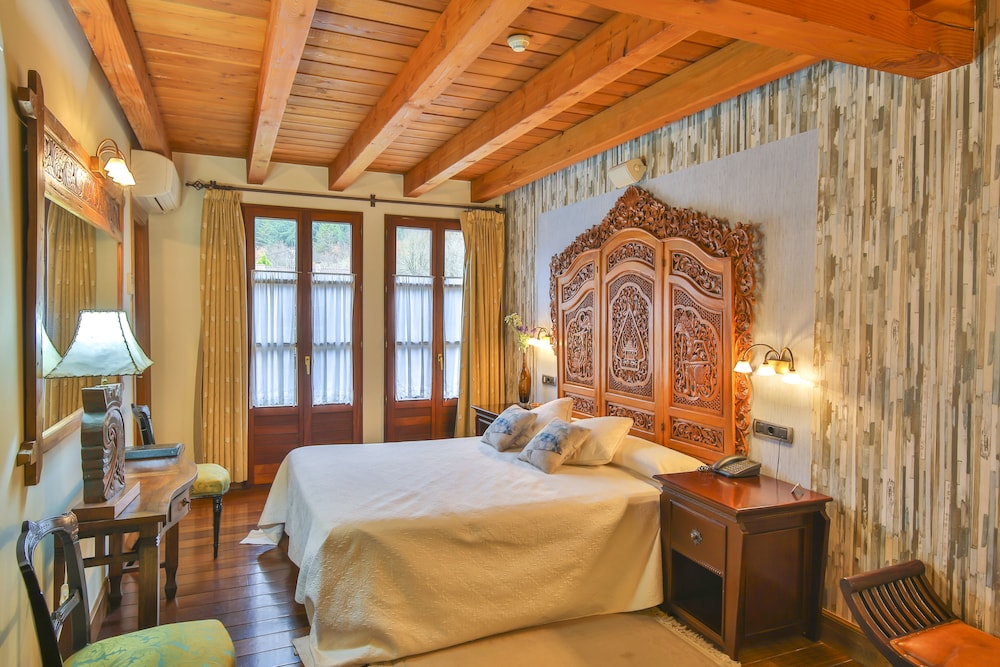 Hotel The Originals and Spa Etxegana 42/70