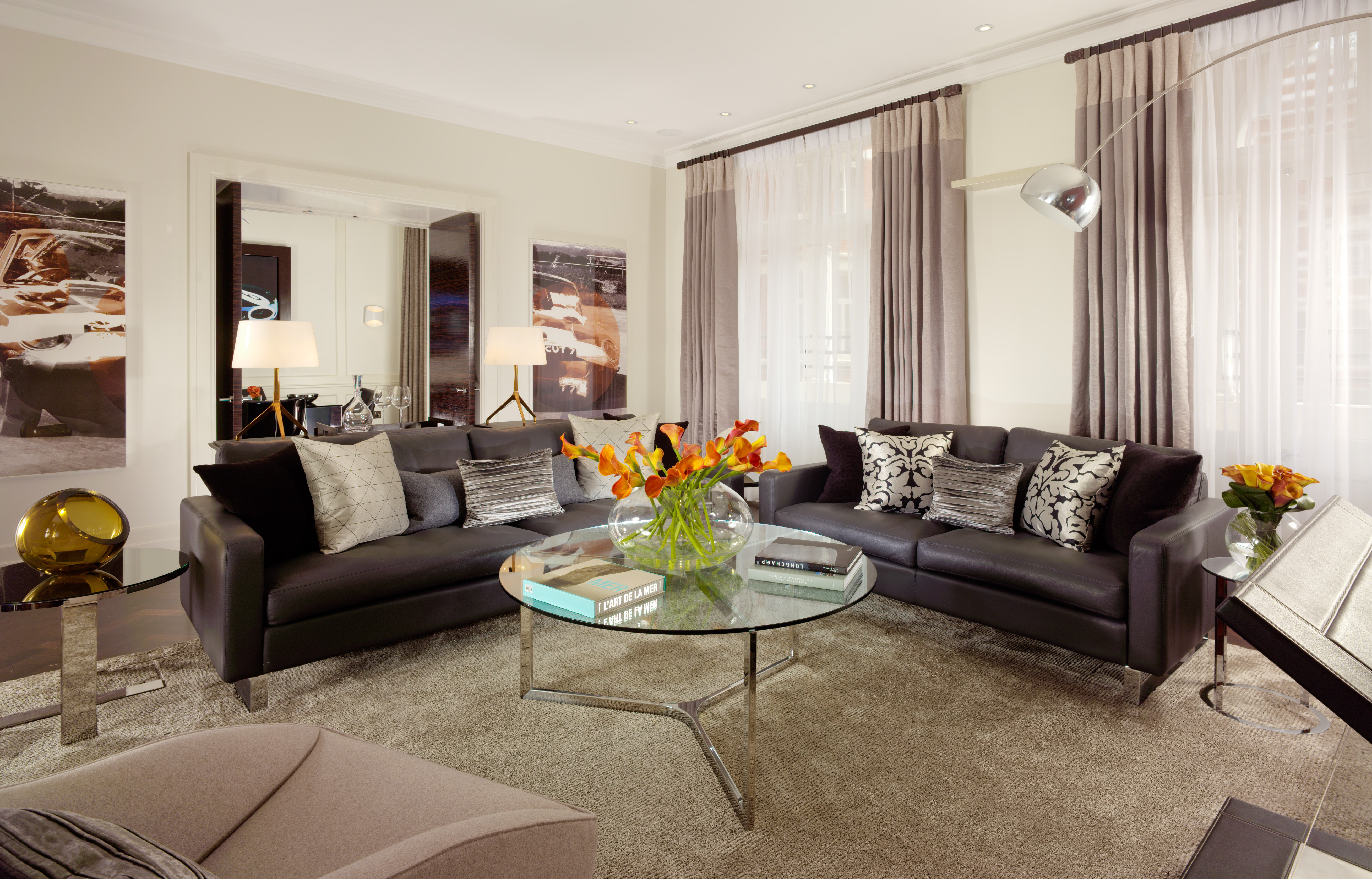 51 Buckingham Gatetaj Suites Residences 53/83