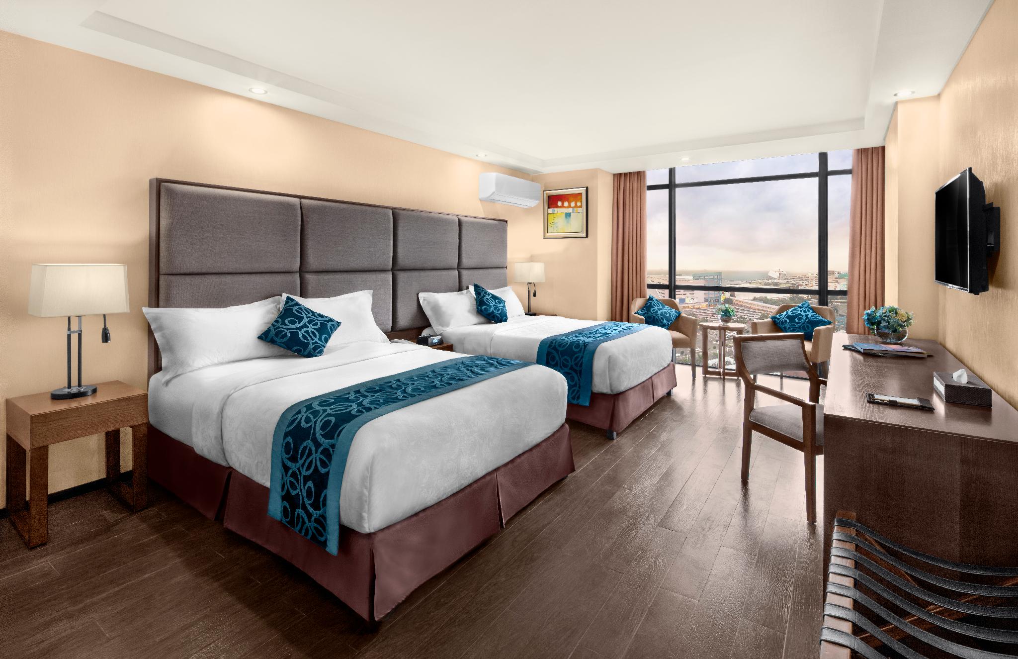 Room at Golden Phoenix Hotel Manila, PASAY