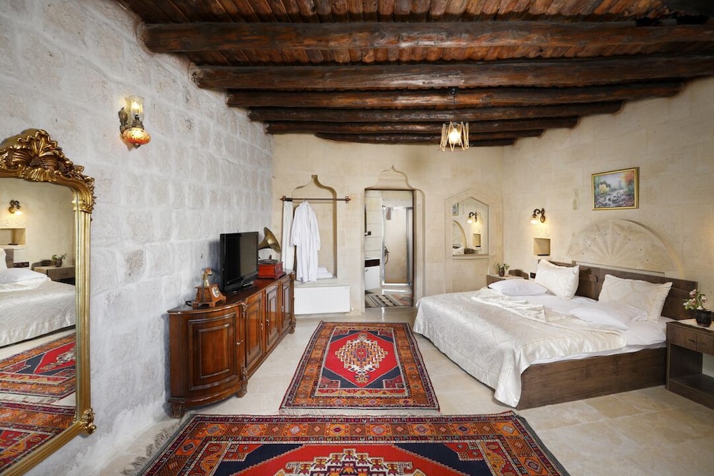 Dilek Tepesi Cave Hotel 5/36