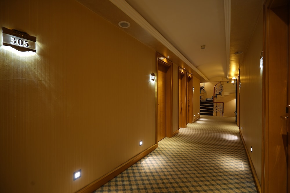 SIDONYA HOTEL 43/66