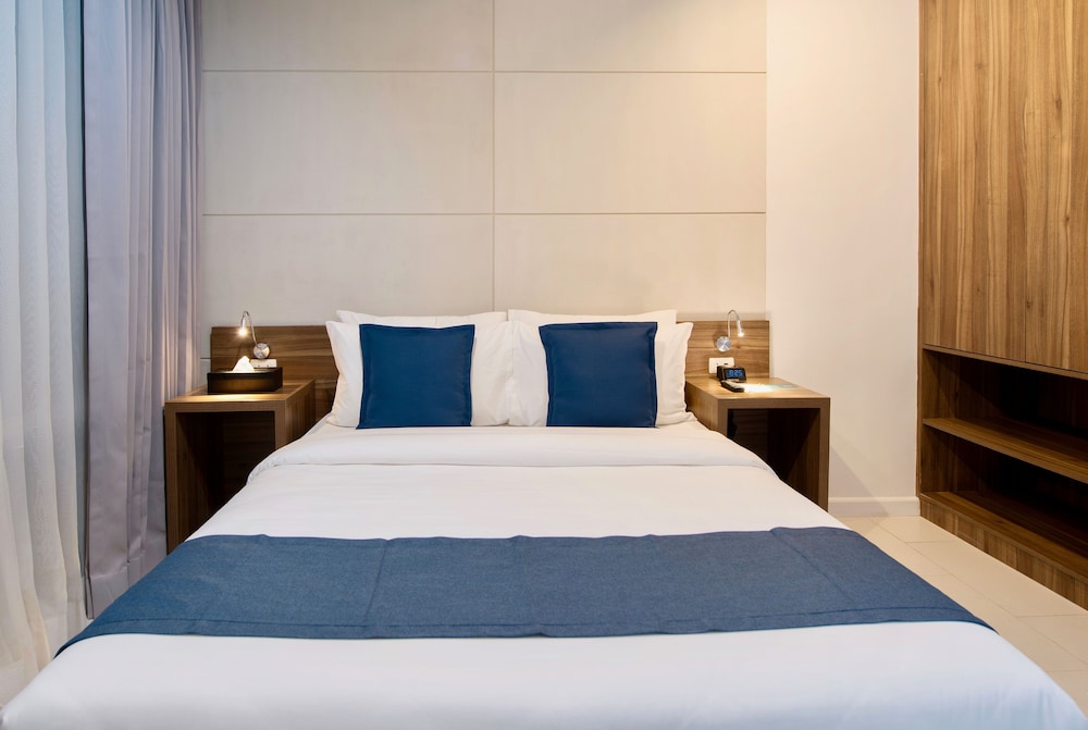 The Sphere Serviced Residences 12/50
