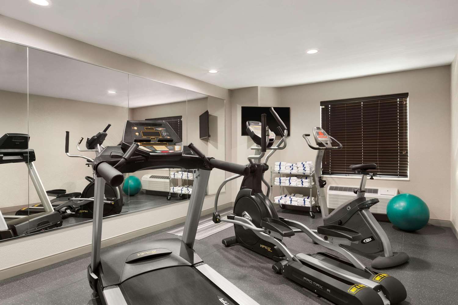 Country Inn Suites By Radisson San Antonio Medical Center Tx 8/30