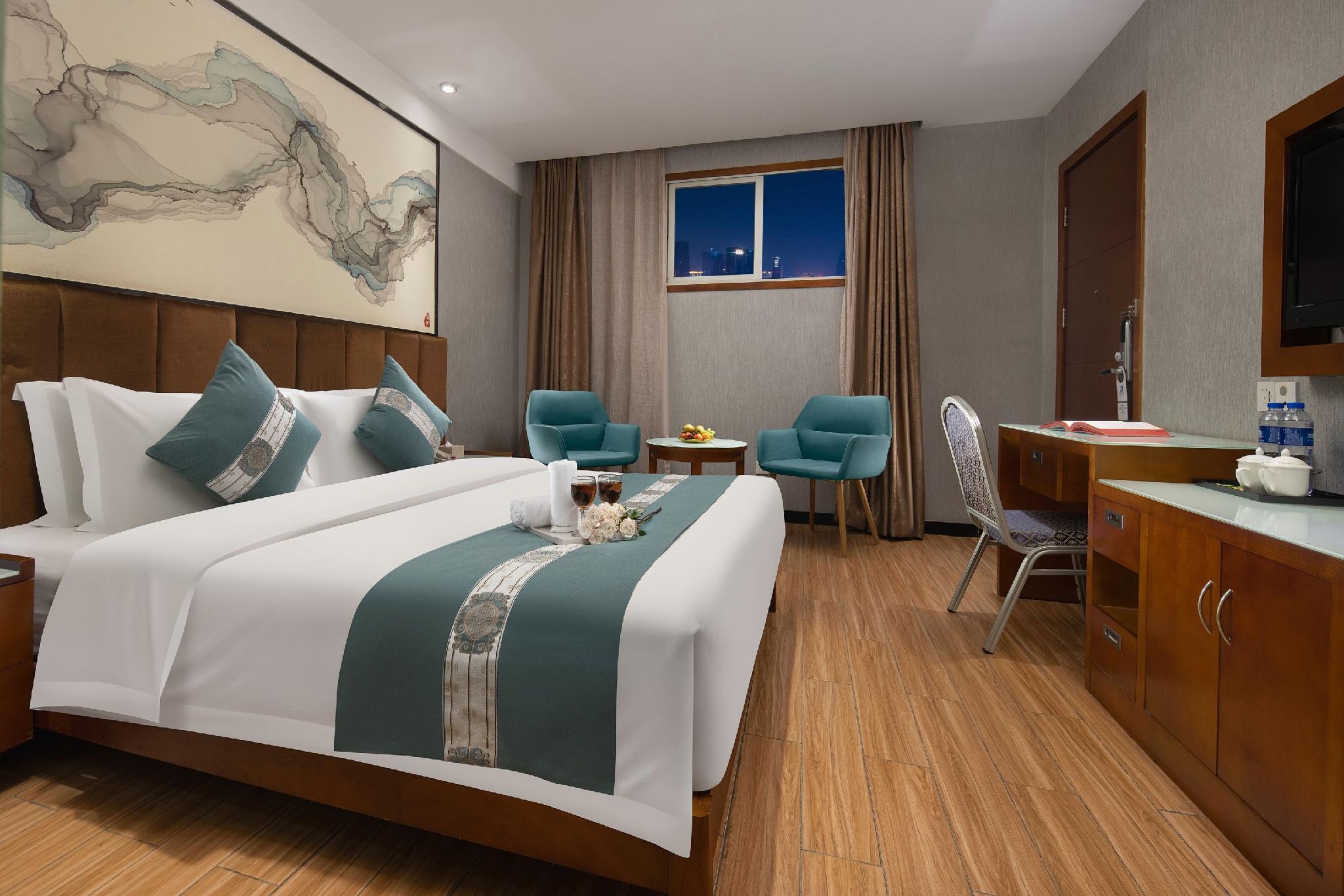 Comfort, Queen Bed