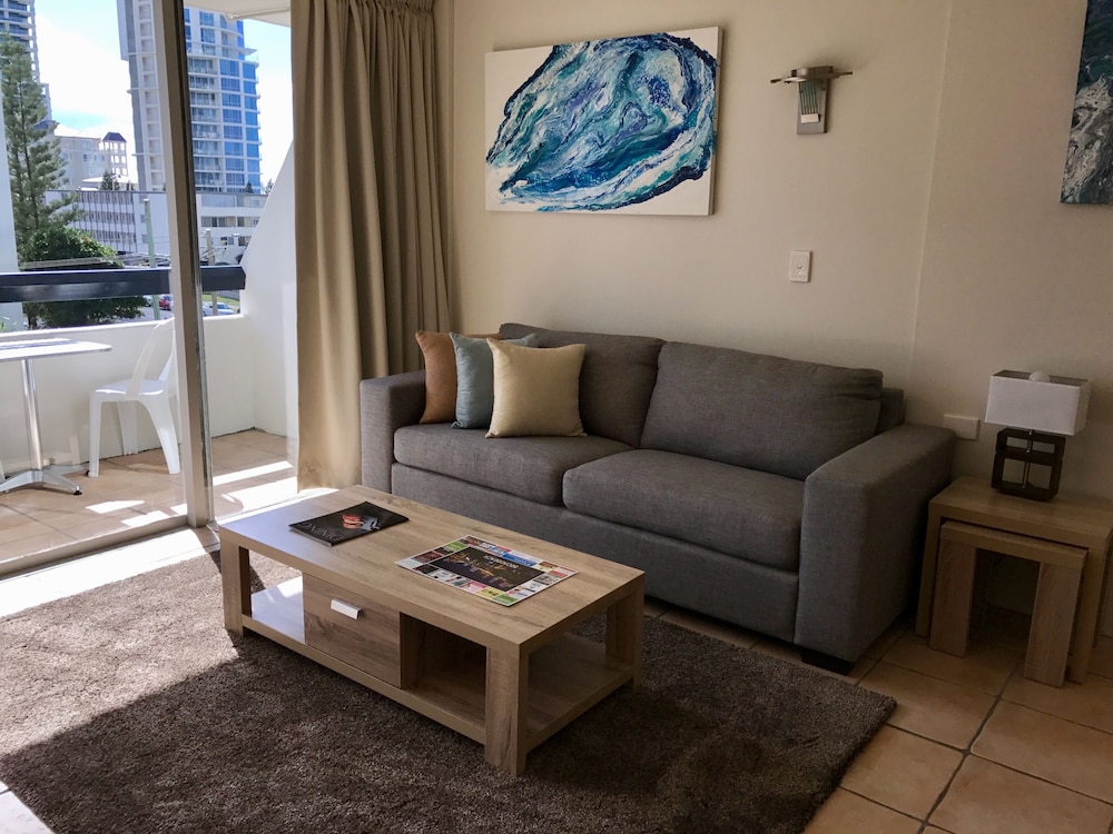 HI HO BEACH APARTMENTS 36/69