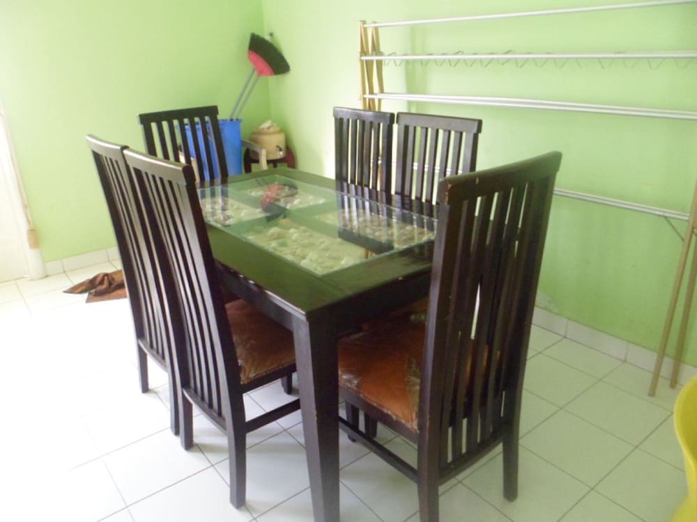 Villa Kota Bunga Mawar 15/21