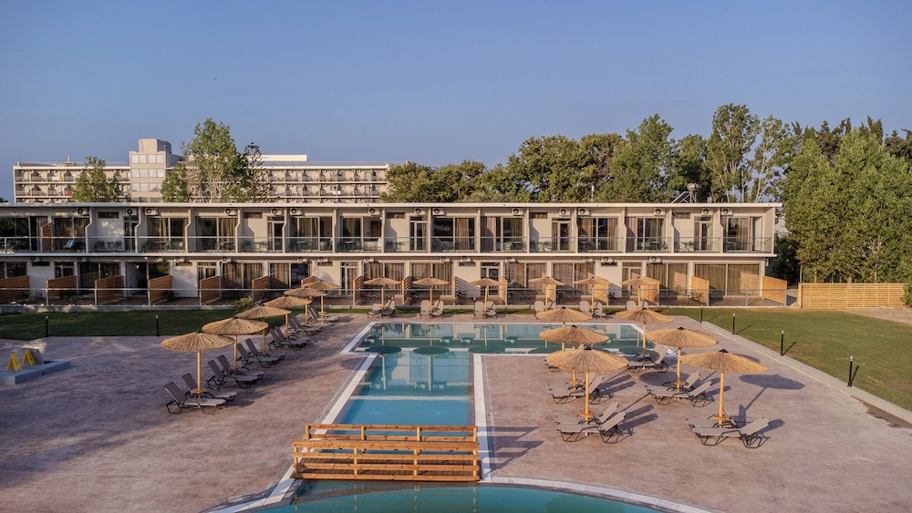 Blue Water Resort 39/60