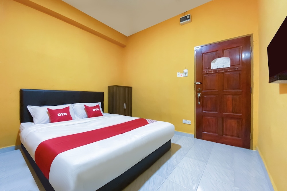 OYO 90039 Coop Hotel Kangar 8/22