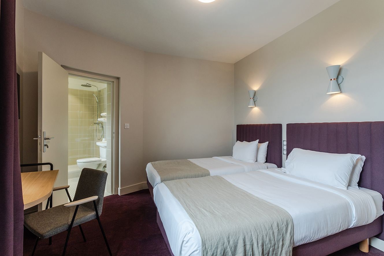Comfort, Twin Beds