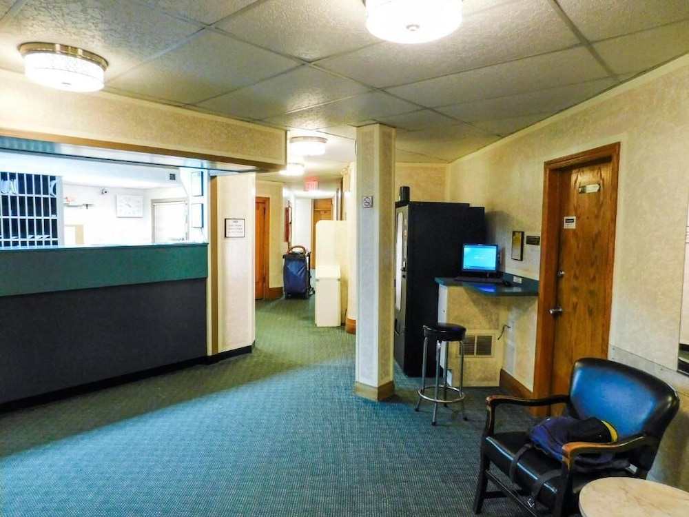 Filmores Hotel 58/60