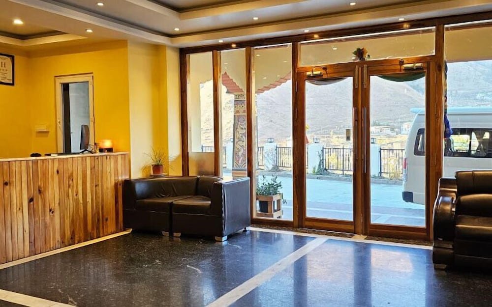 Bhutan Silverpine Resort 35/50