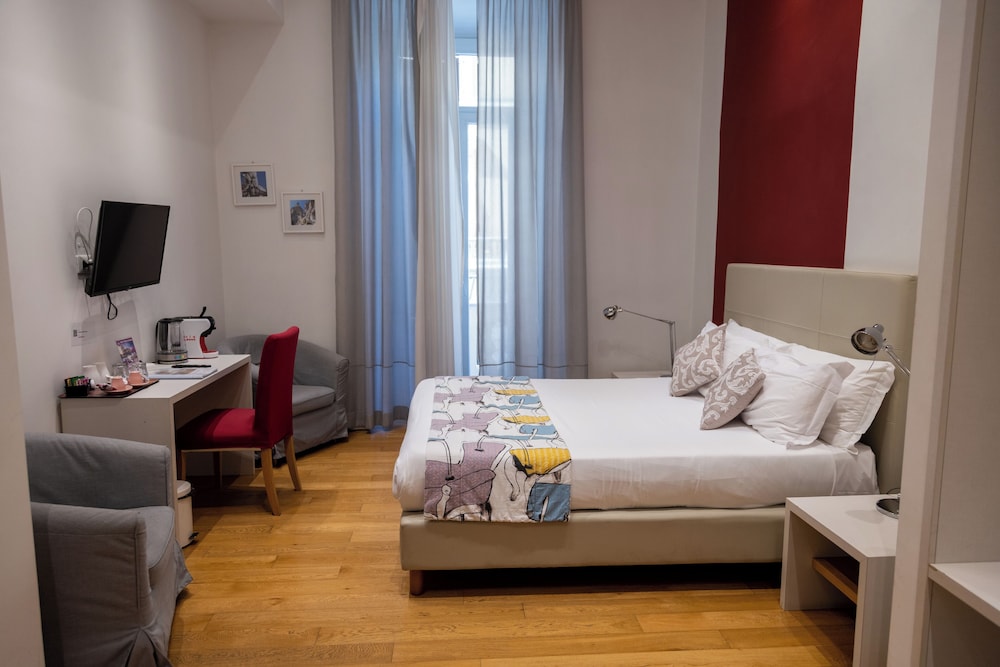 Sofia's Suites 12/46