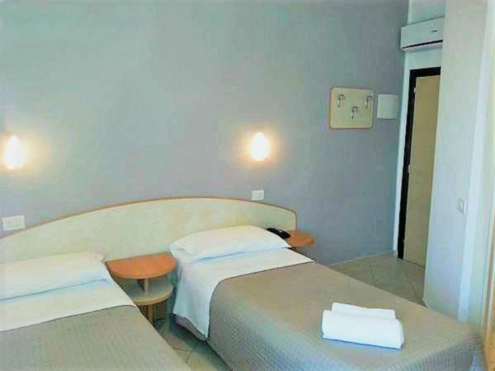 HOTEL PRESTIGE 21/50