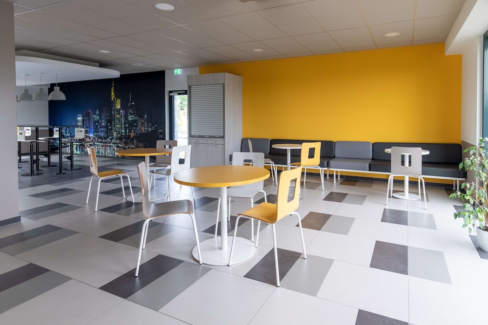 B B Hotel Frankfurt Airport 32/48