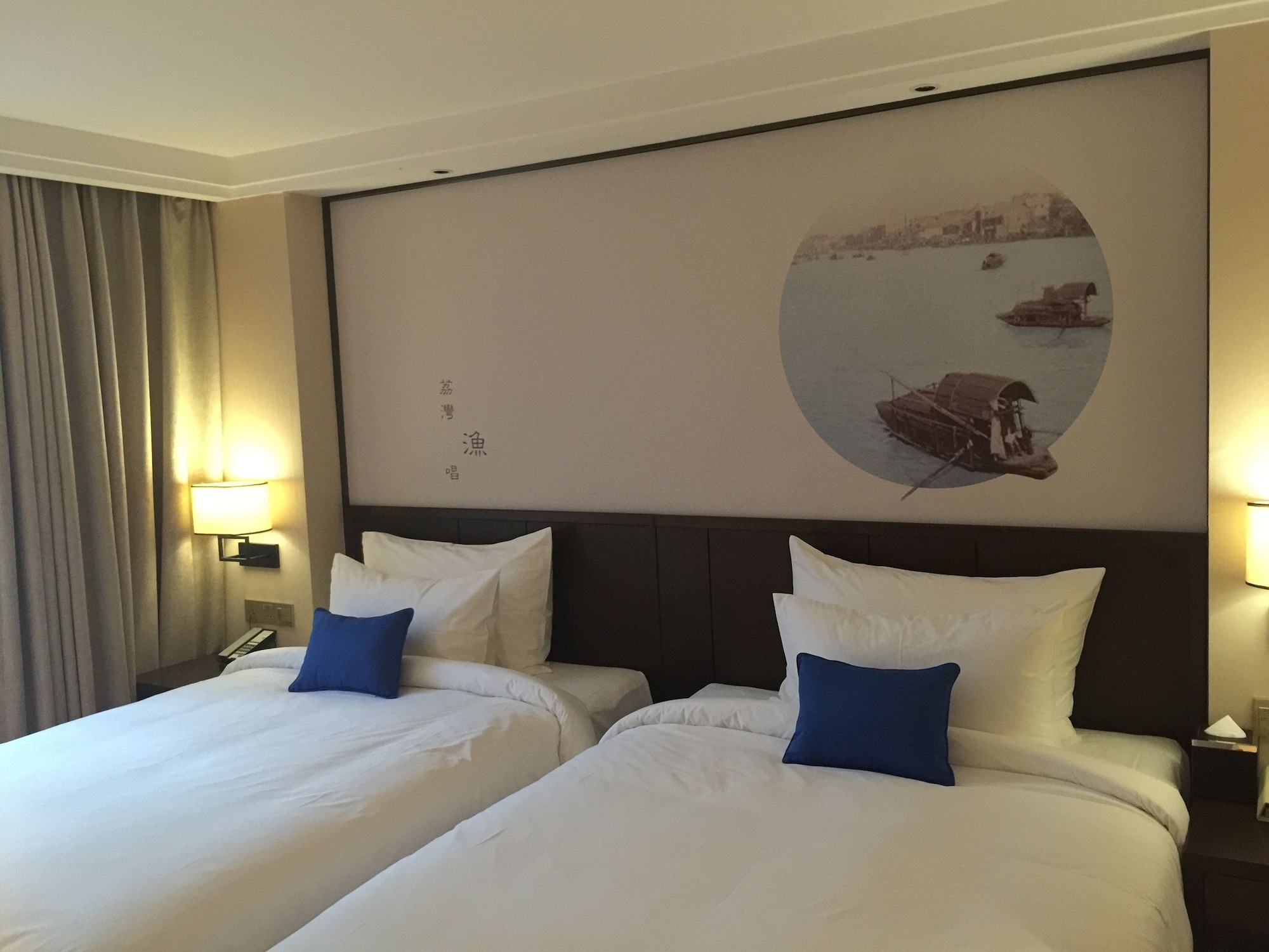 BUSINESS, TWIN BEDS