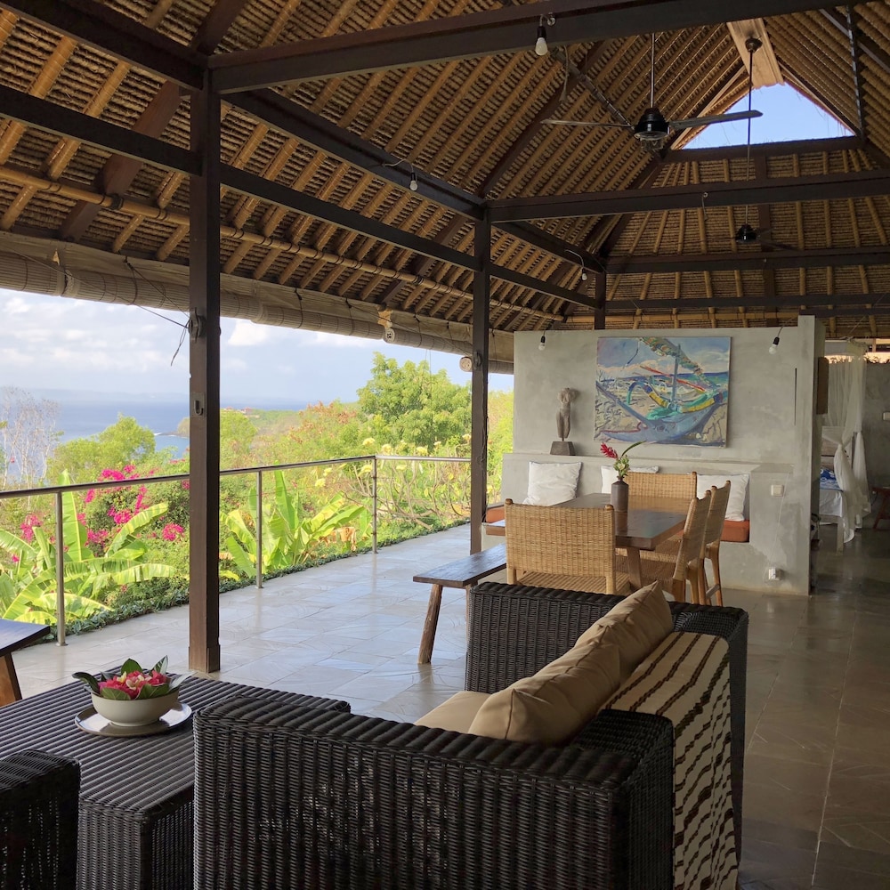 BLOO LAGOON VILLAGE 25/75