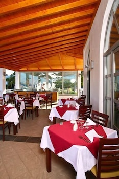 Arion Hotel Samos 41/63