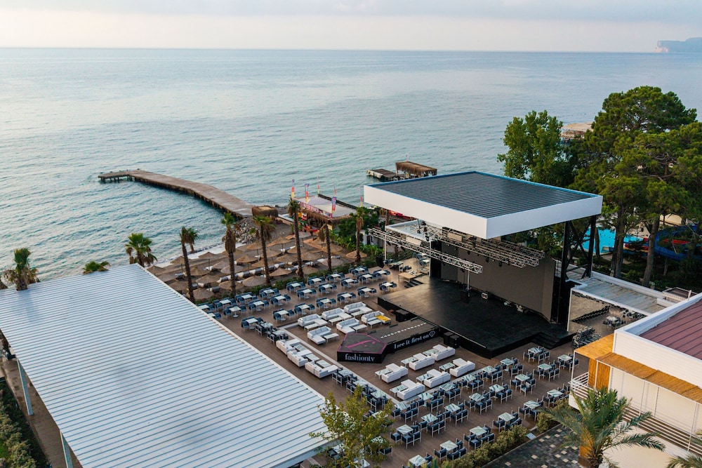 FashionTV Luxe Resort in KEMER