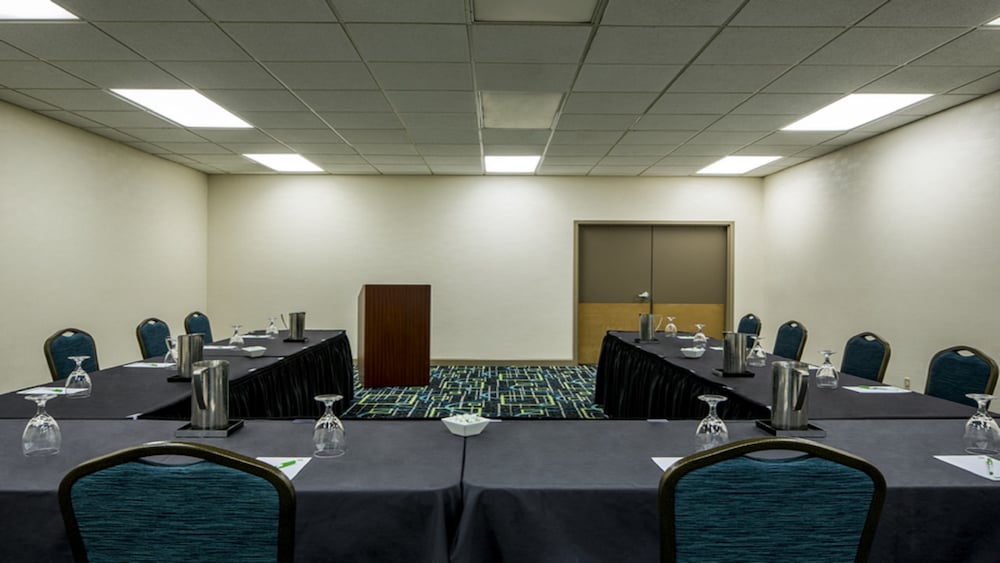 Delta Hotels by Marriott West Palm Beach 24/27
