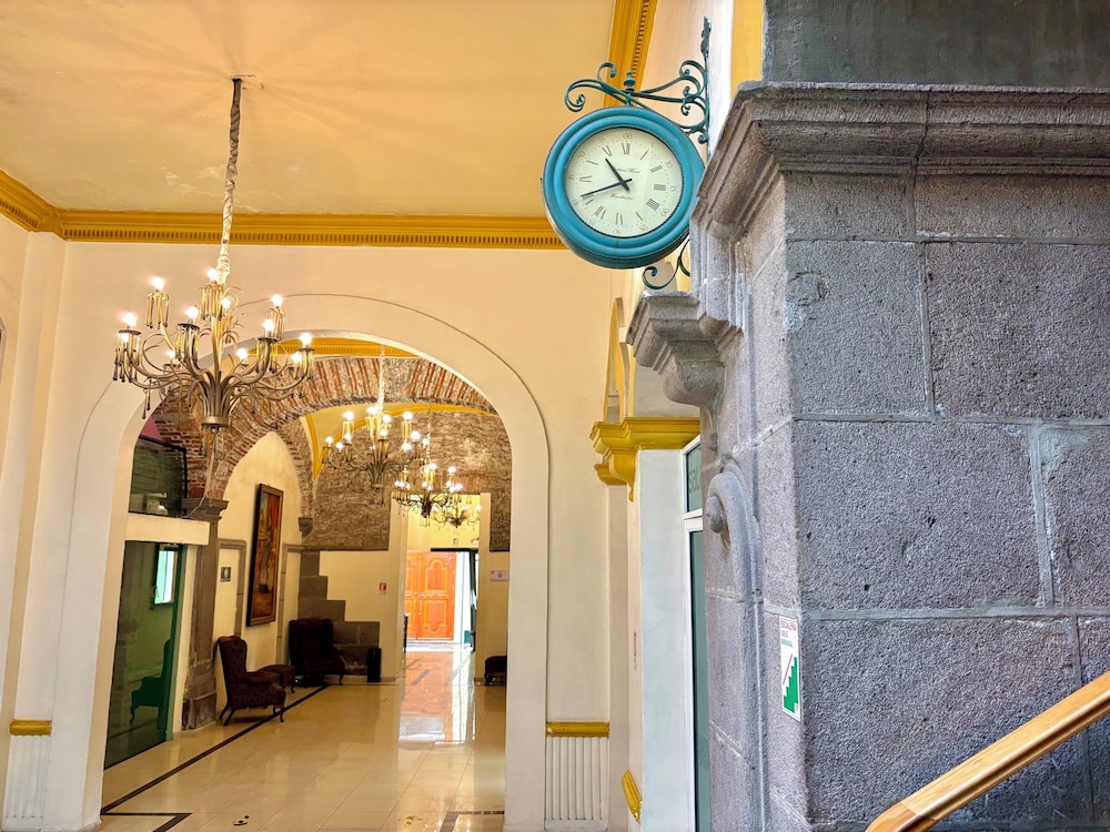 Hotel La Alhondiga 11/58