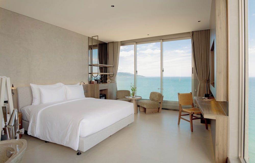 Panorama, Executive, Suite, 2 King Beds, Sofa