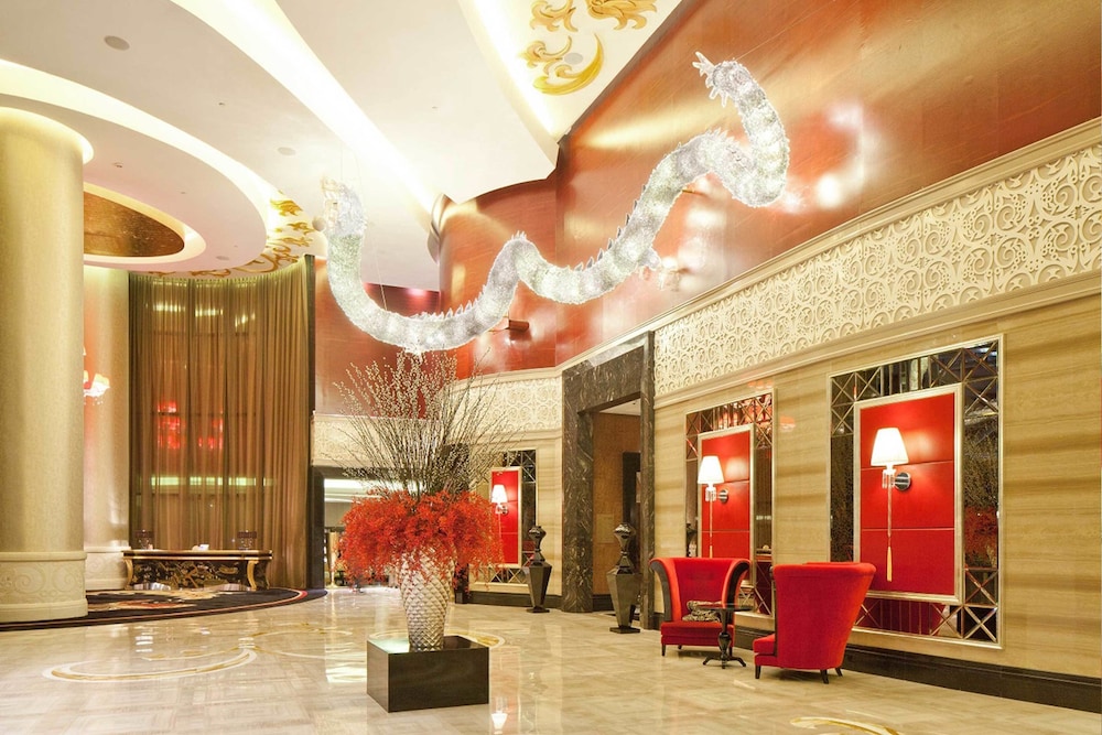 The Trans Luxury Hotel 57/73
