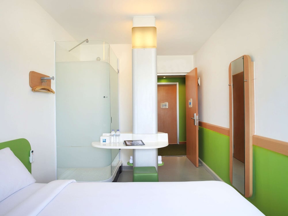 Cordia Hotel Surabaya Airport 8/38