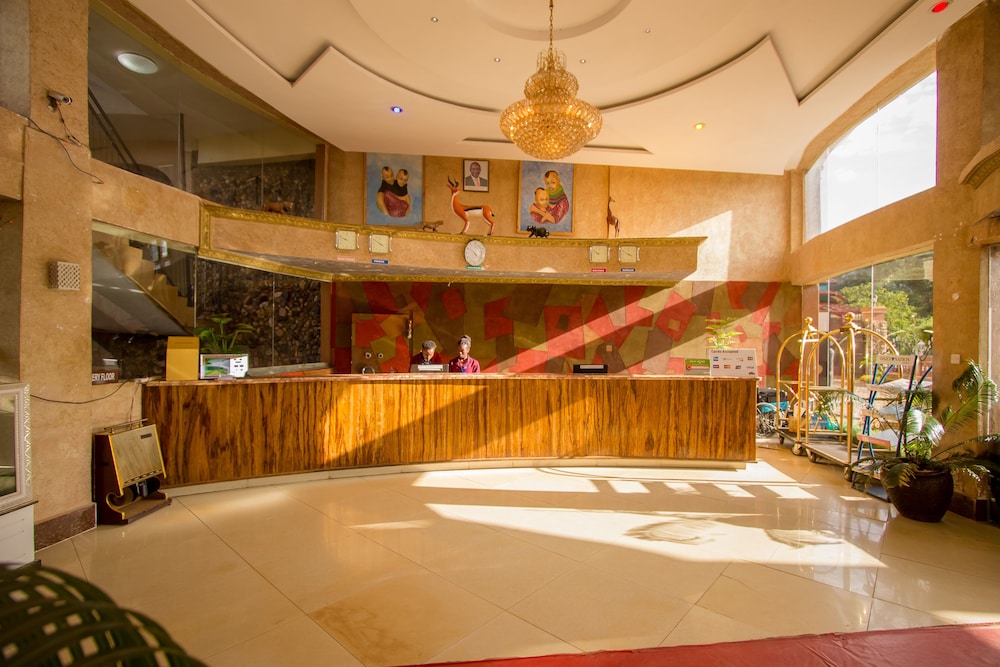 Aturukan Hotel 5/50