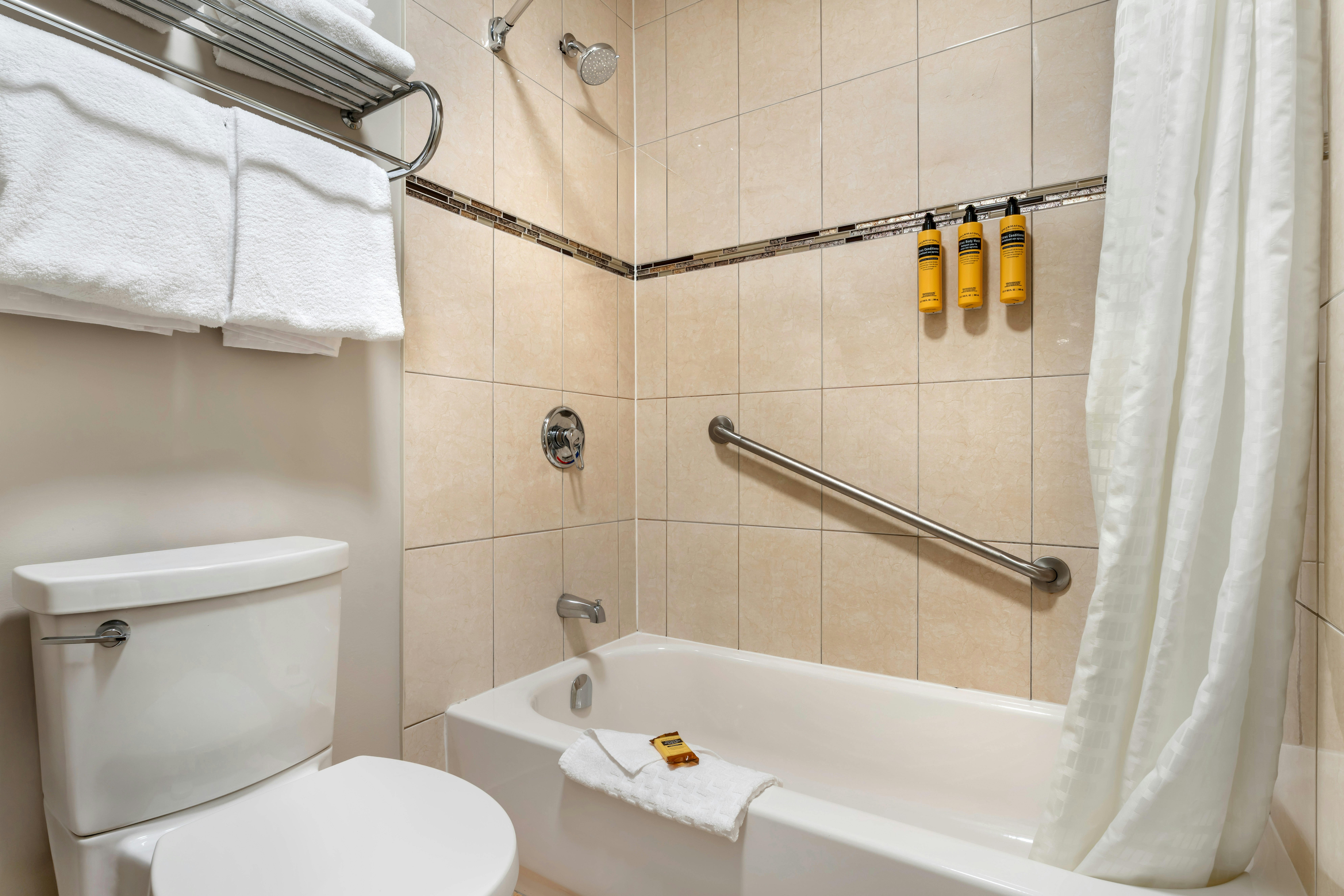 Best Western Plus Burnaby Hotel 76/76