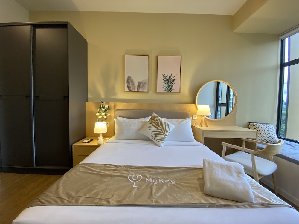 Ceylonz Suites by MyKey Global 9/56