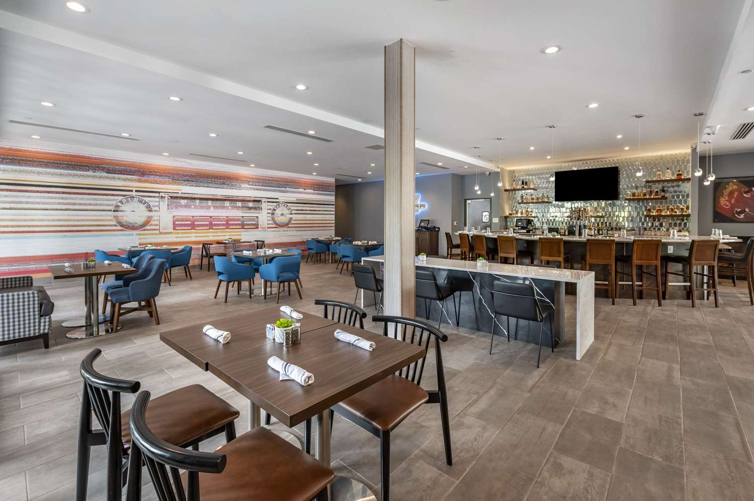 Cambria Hotel Nashville Airport 20/35