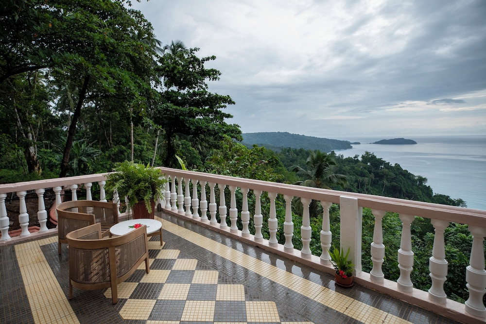 Belo Monte Hotel and Museum 7/55