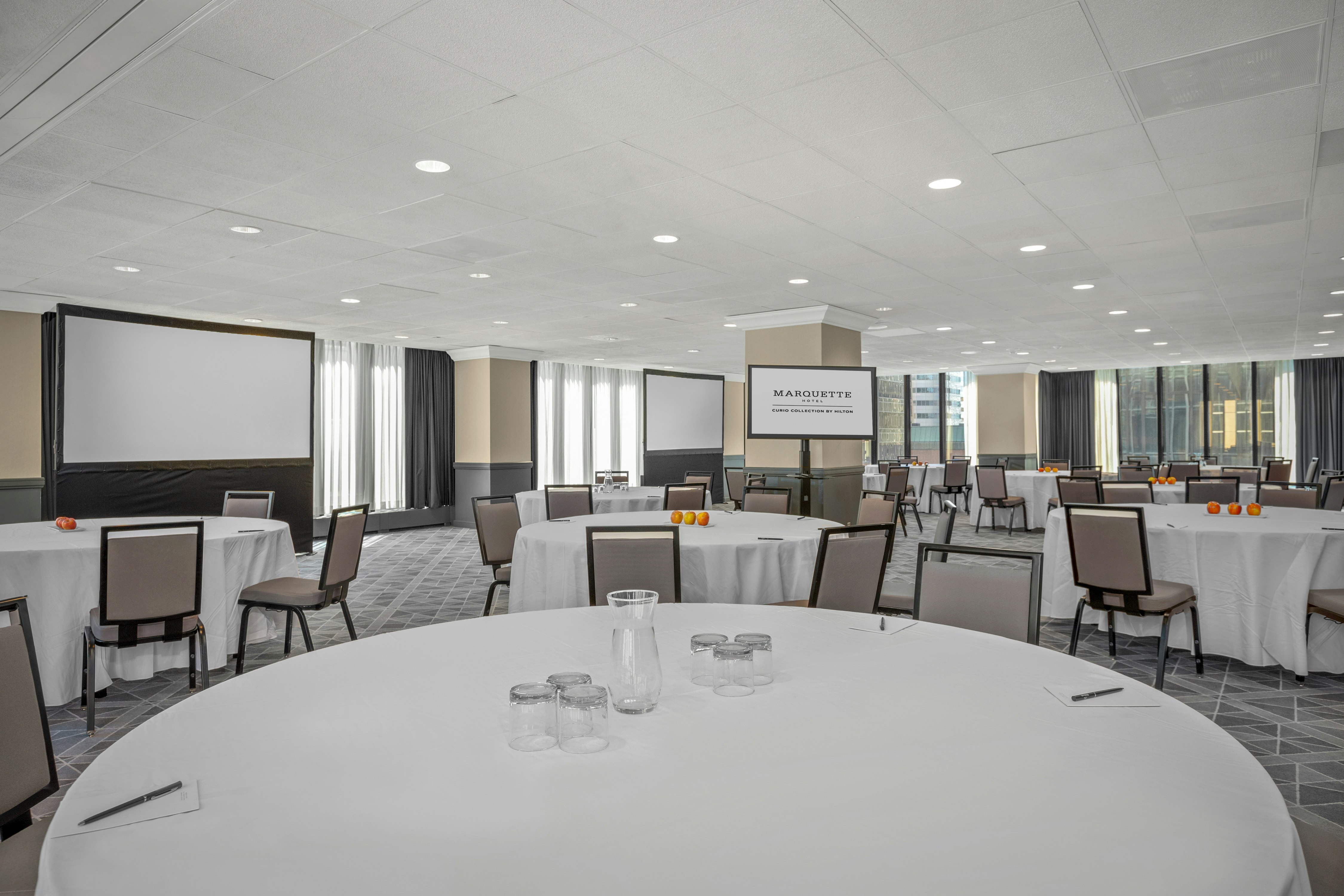 THE MARQUETTE HOTEL, CURIO COLLECTION BY HILTON 57/59
