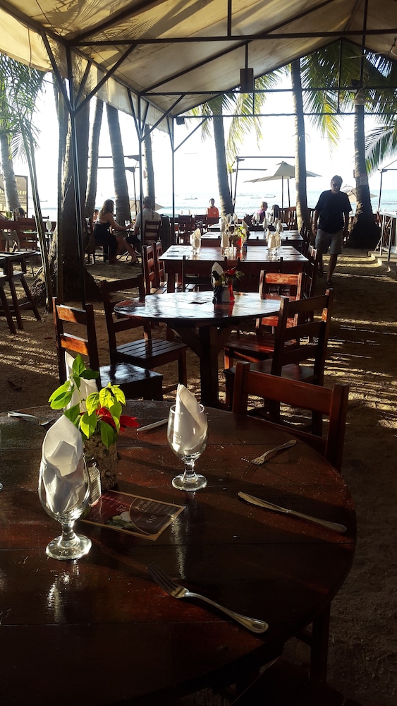 Hotel La Palapa 60/76