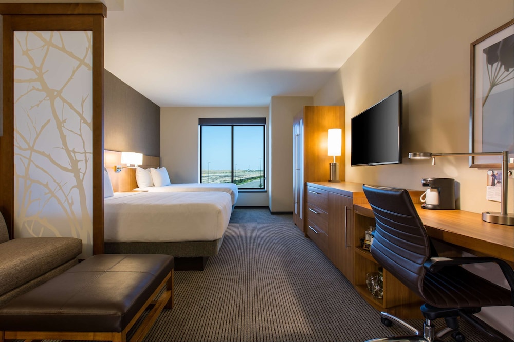 Hyatt Place Delano 14/55