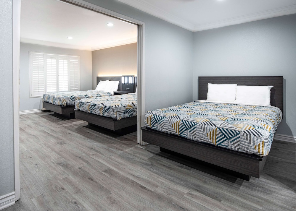 Motel6 Anaheim, CA - Convention Center 15/48
